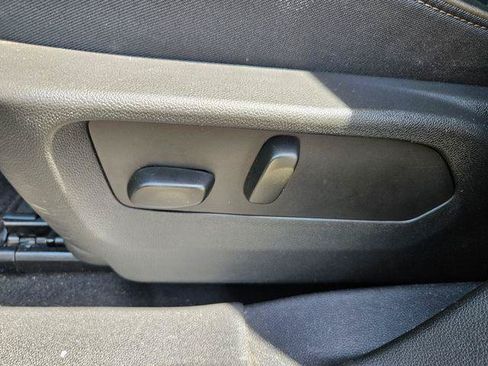 Used 2023 Buick Envision Avenir AWD/4WD image 10