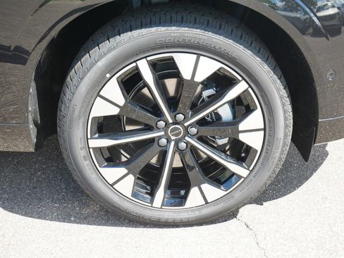 New 2026 Volvo XC60 B5 Plus w/ Protection Package Premier image 4