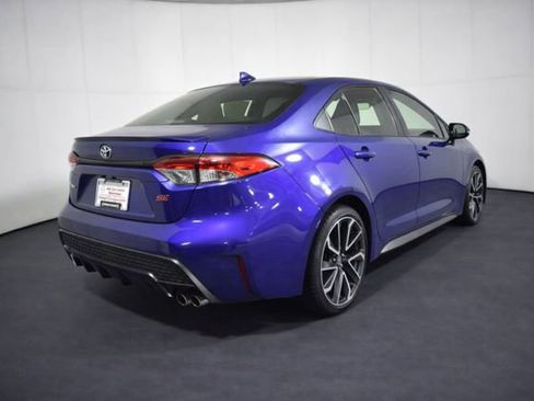 Used 2021 Toyota Corolla SE w/ Carpet Mat Package (TMS) image 3