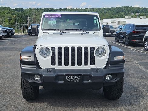 Used 2020 Jeep Gladiator Sport w/ Quick Order Package 24S AWD/4WD image 25