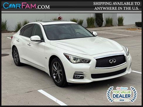 Used 2017 INFINITI Q50 Signature Edition w/ All Weather Package (L93) RWD image 1