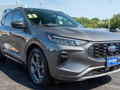 Used 2023 Ford Escape ST-Line w/ Equipment Group 301A FWD image 4