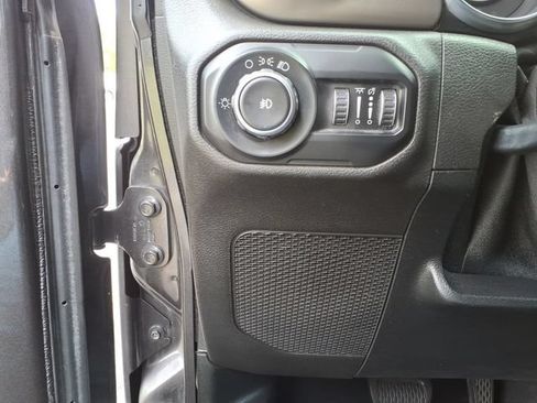 Used 2020 Jeep Wrangler Unlimited Sport AWD/4WD image 16
