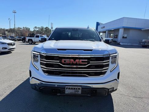 Used 2024 GMC Sierra 1500 SLT w/ SLT Premium Plus Package image 3