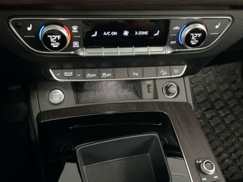 Certified 2023 Audi Q5 2.0T Premium w/ Convenience Package image 18