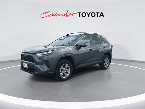 Certified 2025 Toyota RAV4 XLE FWD image 4