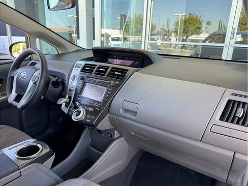 Used 2013 Toyota Prius V Three FWD image 21