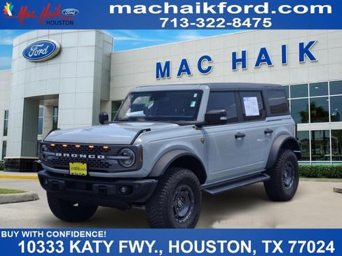 Certified 2023 Ford Bronco Badlands w/ Sasquatch Package AWD/4WD image 1