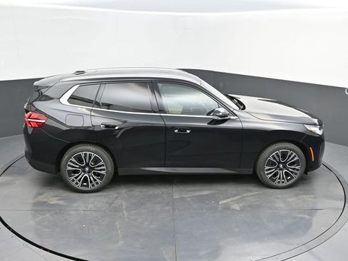 Used 2025 BMW X3 xDrive30i w/ Premium Package image 32