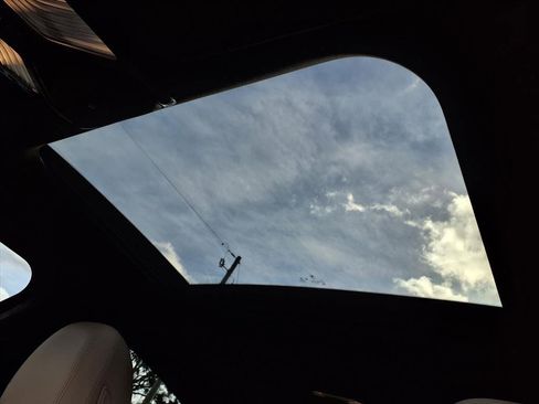 Used 2019 BMW 330i Sedan w/ Convenience Package image 19