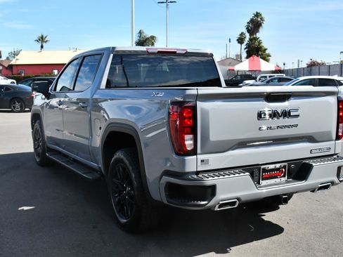 Used 2024 GMC Sierra 1500 Elevation w/ LPO, Elevation Black Package image 6
