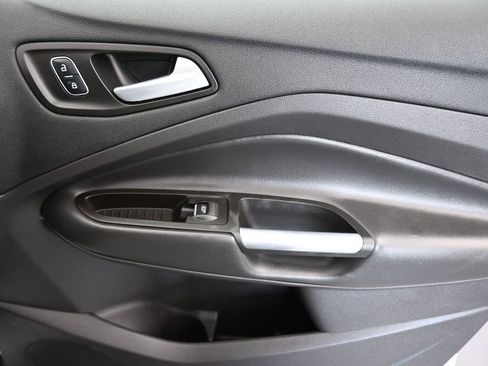 Used 2017 Ford C-MAX SE image 37