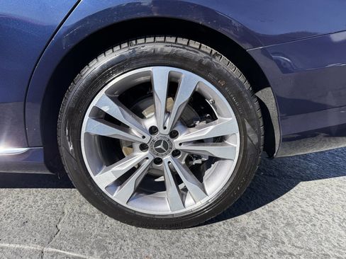 Used 2019 Mercedes-Benz C 300 Sedan image 13