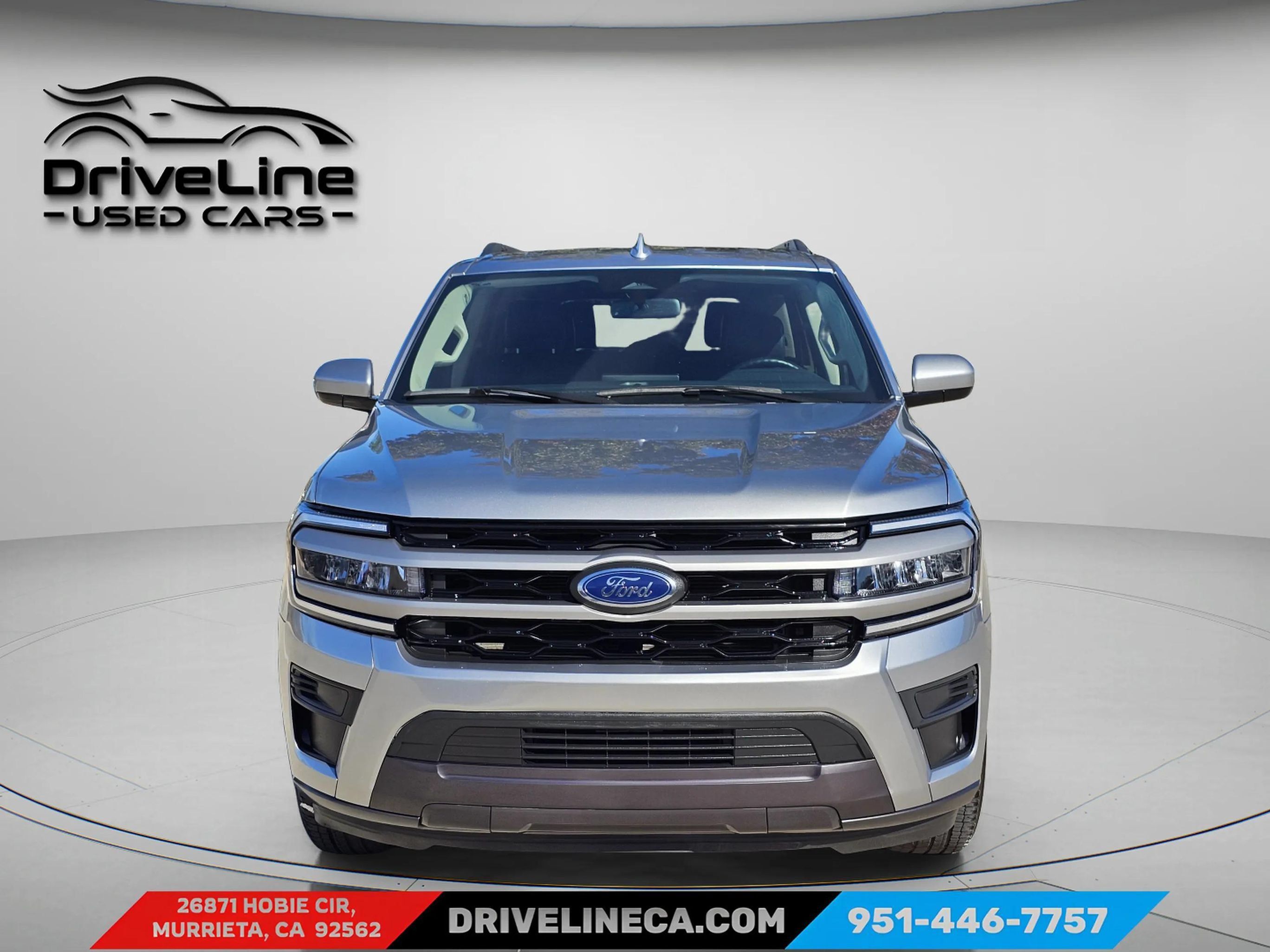 Used 2024 Ford Expedition XLT RWD image 3
