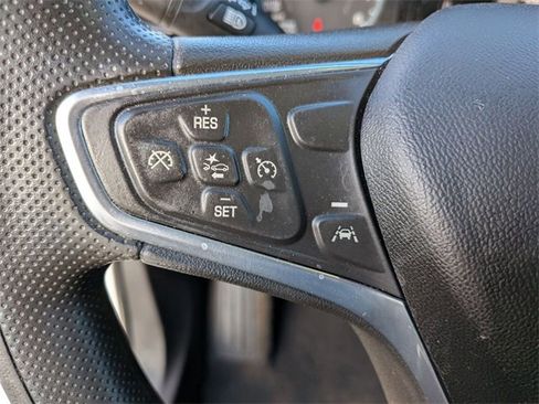 Used 2022 Chevrolet Equinox LS image 16