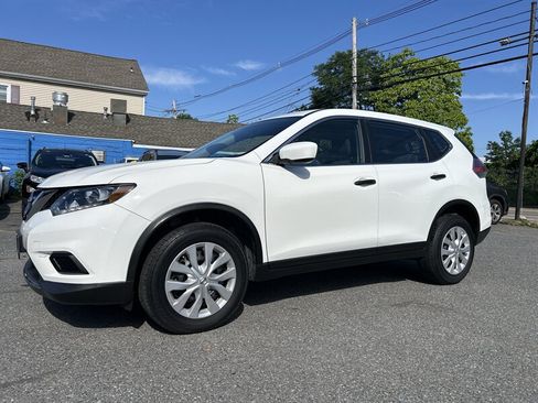 Used 2016 Nissan Rogue S AWD/4WD image 1