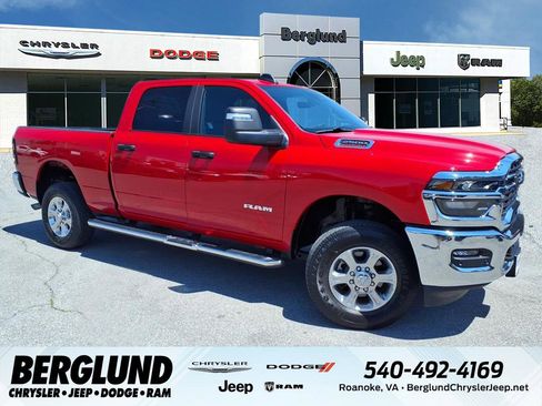 Used 2026 RAM 2500 Big Horn AWD/4WD image 1