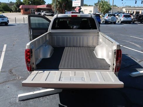 Used 2004 GMC Canyon SLE image 32