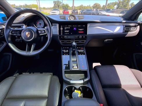 Used 2022 Porsche Macan S AWD/4WD image 17