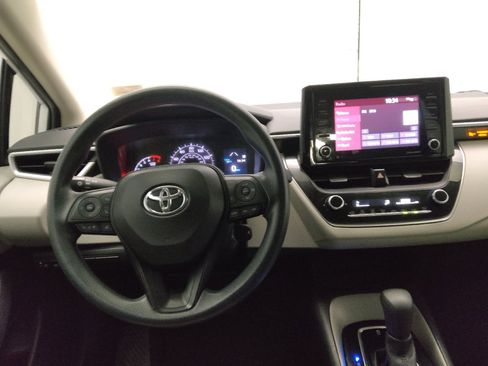 Used 2022 Toyota Corolla L image 22