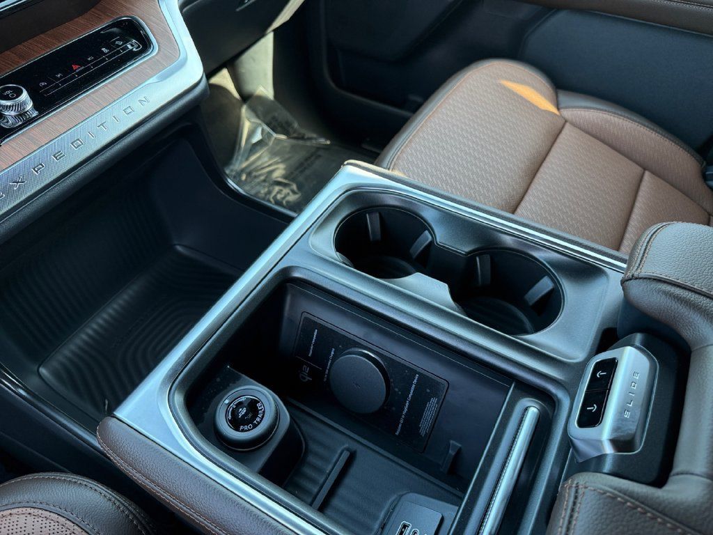 New 2027 Ford Expedition Max King Ranch AWD/4WD image 25