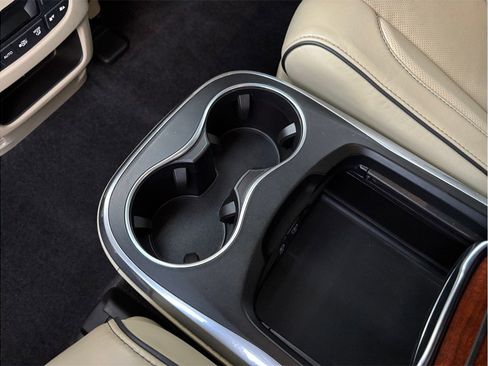 Used 2017 Acura MDX SH-AWD Sport Utility 4D image 44