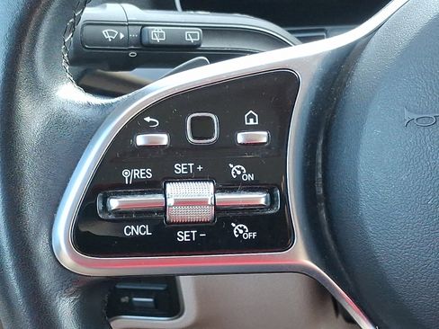 Used 2021 Mercedes-Benz GLA 250 4MATIC image 21