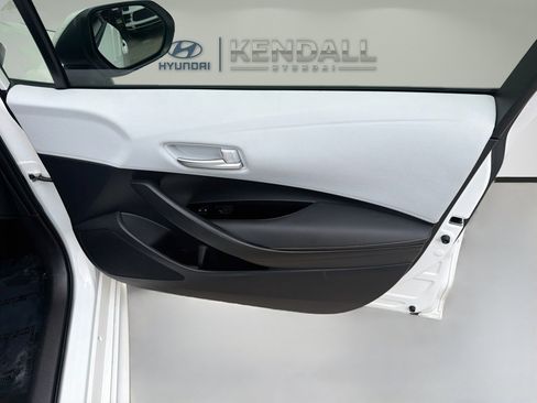 Used 2023 Toyota Corolla SE FWD image 30