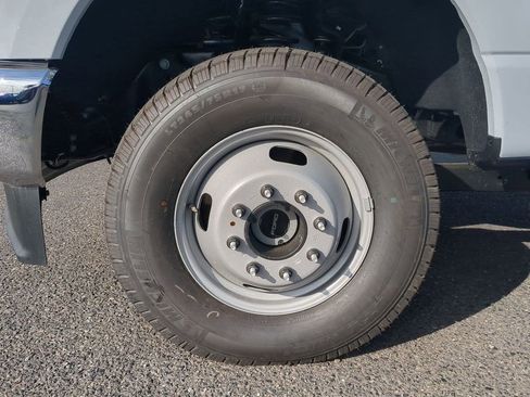 New 2024 Ford F350 XL w/ XL Chrome Package image 28