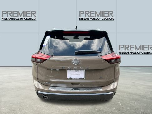 New 2025 Nissan Rogue SL w/ SL Premium Package image 6