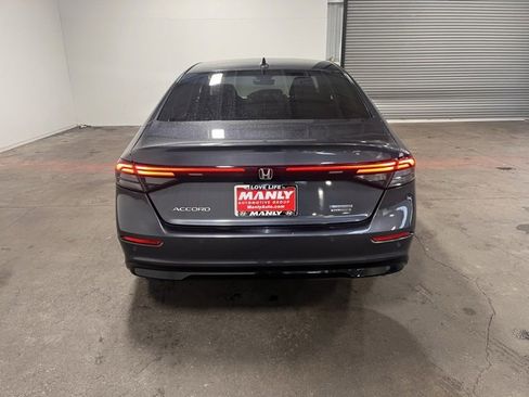 Used 2024 Honda Accord Touring image 4
