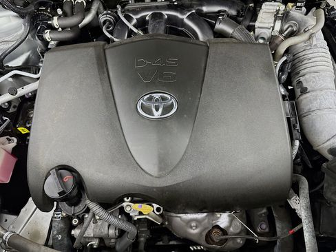 Used 2022 Toyota Highlander Platinum image 38