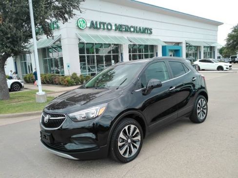Used 2021 Buick Encore Preferred FWD image 1