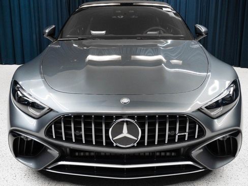 New 2026 Mercedes-Benz SL 63 AMG 4MATIC image 2