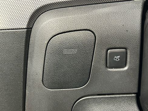 Used 2019 Ford Mustang Convertible w/ Equipment Group 101A image 26