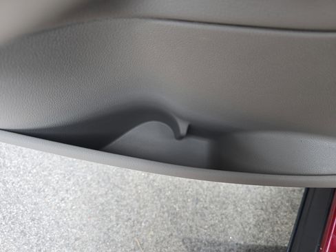 Used 2018 Ford Escape SEL image 15