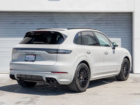 Certified 2023 Porsche Cayenne GTS AWD/4WD image 7