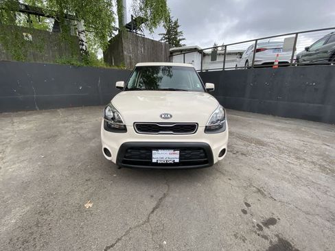 Used 2012 Kia Soul FWD image 9