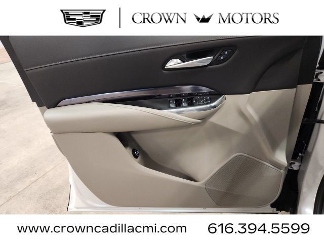 Certified 2023 Cadillac XT4 Luxury w/ Driver Awareness Package FWD image 20