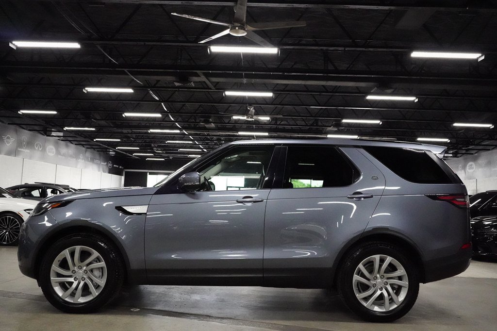 Used 2018 Land Rover Discovery HSE AWD/4WD image 2