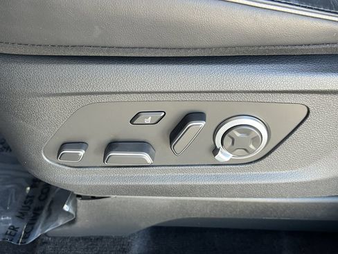 Used 2024 Hyundai Palisade Calligraphy FWD image 19