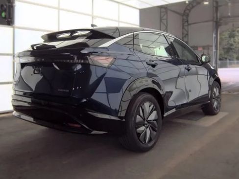 Used 2023 Nissan Ariya FWD image 4