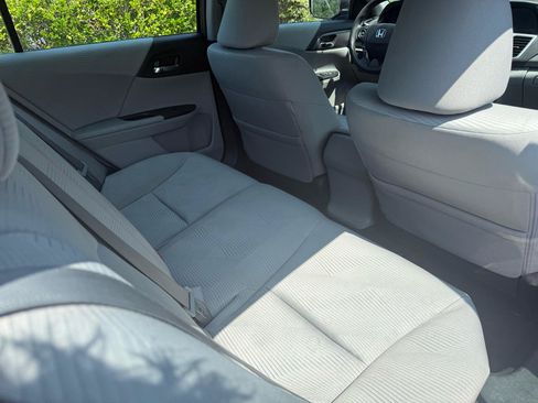 Used 2014 Honda Accord LX image 18