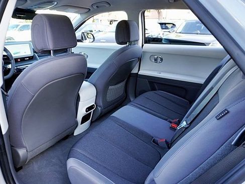 Certified 2024 Hyundai Ioniq 5 SEL RWD image 18