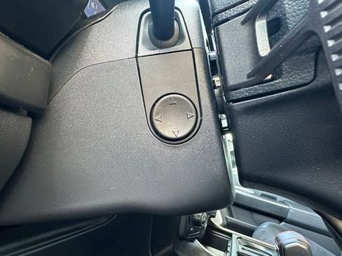 Used 2025 Ford F150 Raptor AWD/4WD image 30