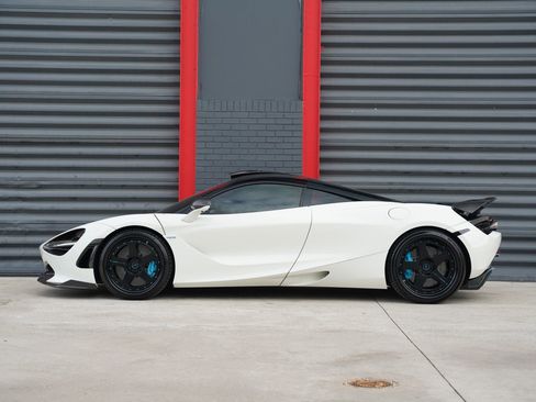 Used 2018 McLaren 720S Performance RWD image 11