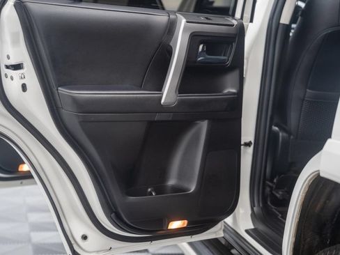 Used 2023 Toyota 4Runner SR5 Premium w/ Moonroof Package RWD image 39