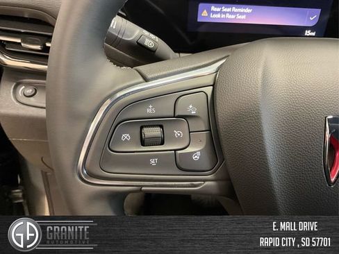 Used 2025 Buick Envista Preferred w/ Convenience I Package image 24