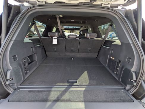 Used 2025 Lincoln Navigator L Black Label image 15