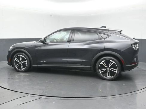 Used 2022 Ford Mustang Mach-E Select image 5